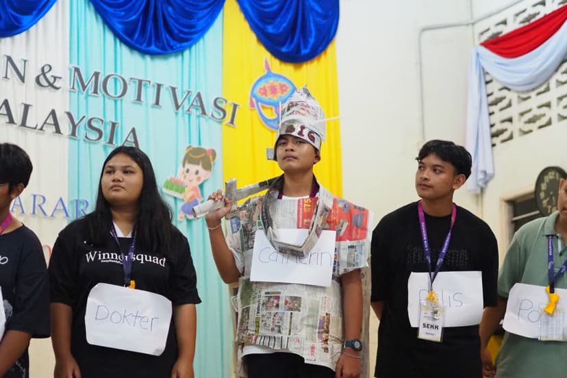 Cultural Night performance during Ruam Thai